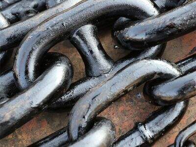 The Differences Between G100 and G80 Hooks for Rigging Applications